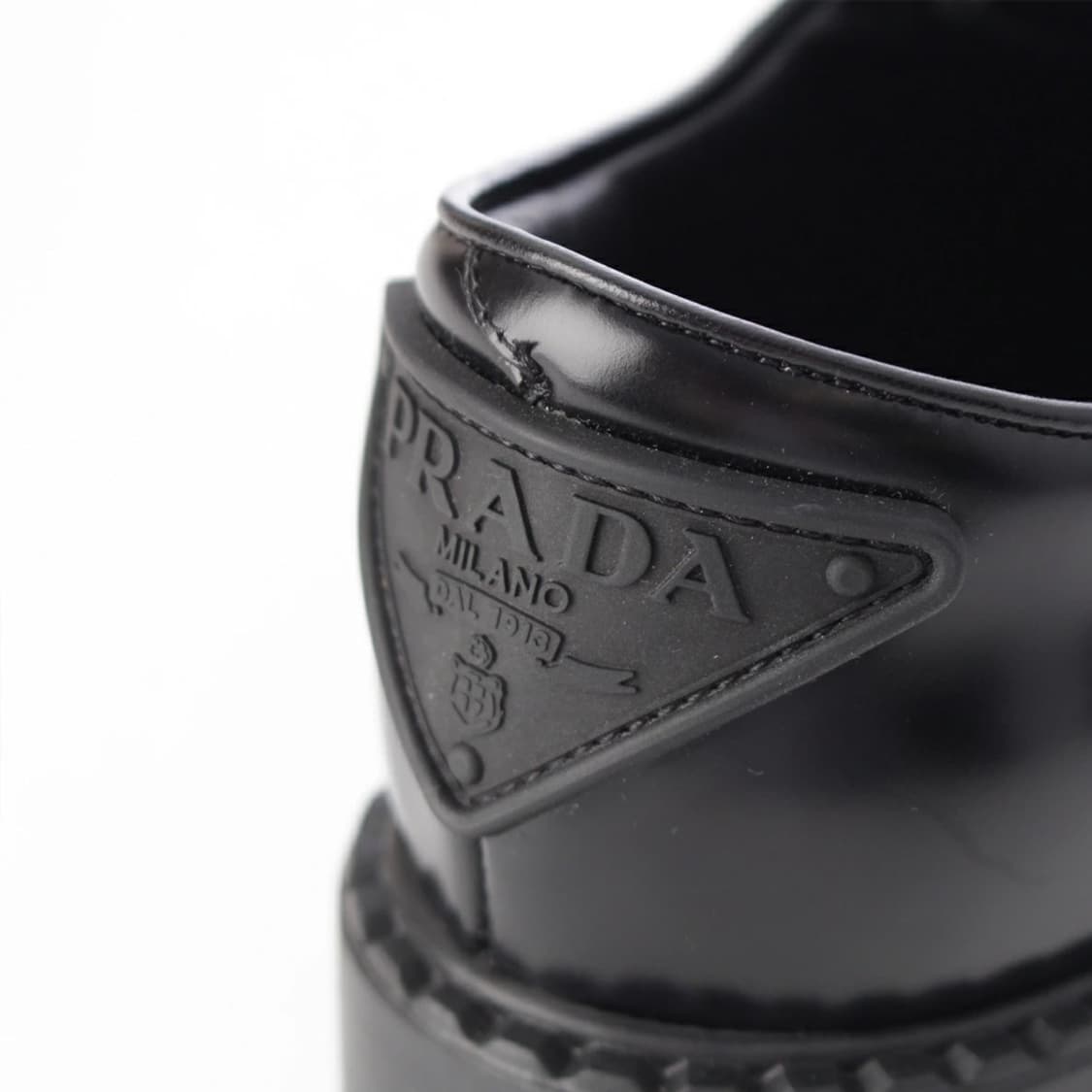 새상품 프라다 로퍼 더비 슈즈 삼각 로고 브러시드 구두 38 사이즈 상품이미지5