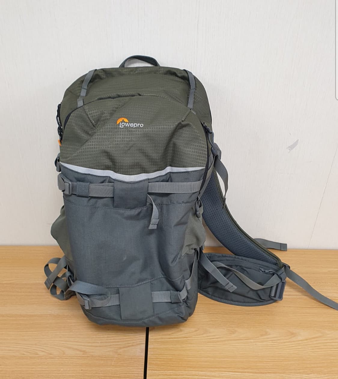 로우프로 카메라 백팩 판매합니다 상품이미지1