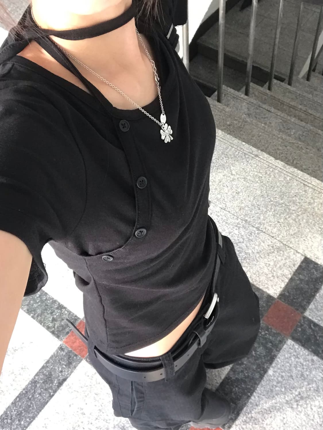 슬릭글로우 버튼티 상품이미지2