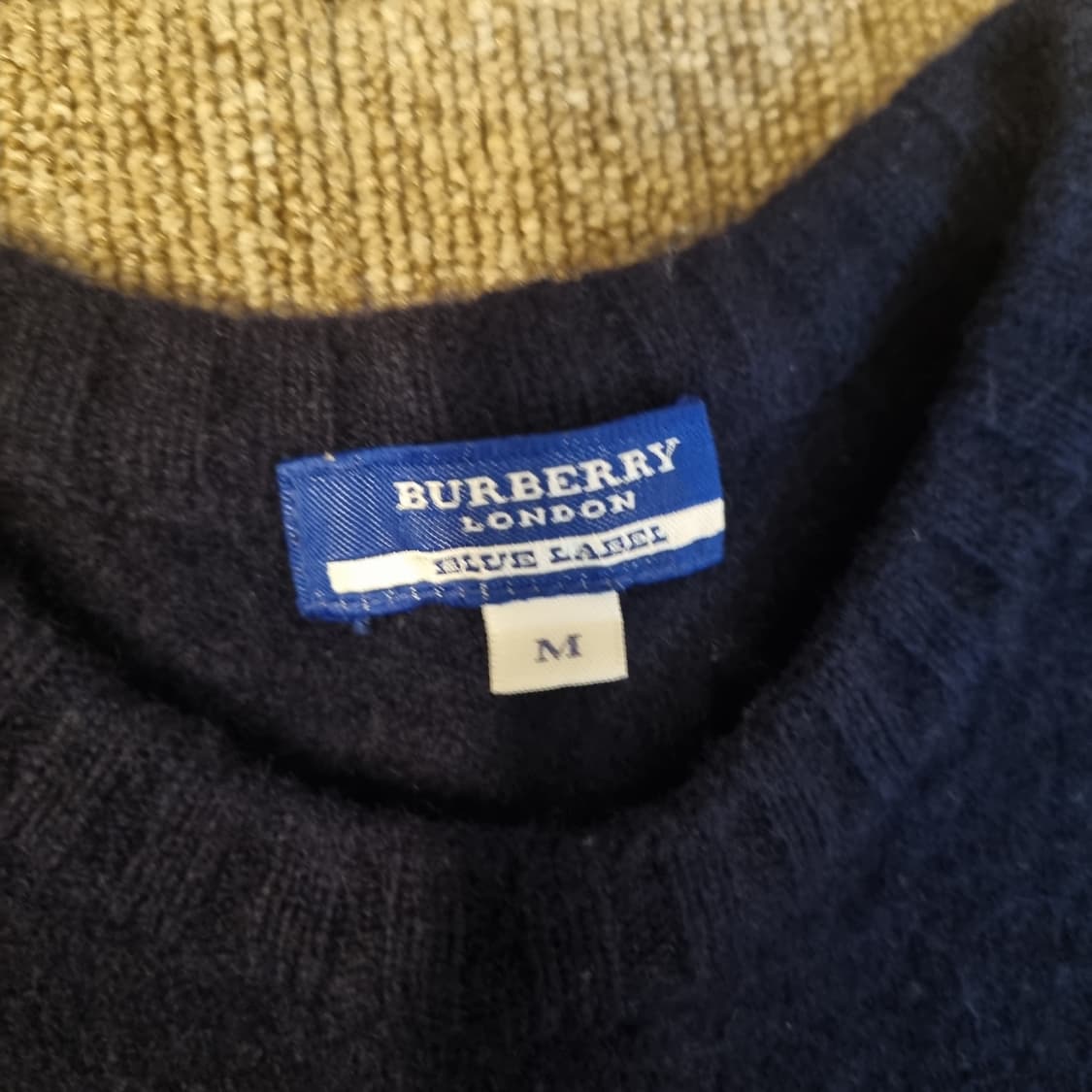 M 버버리 블루 니트 상품이미지3