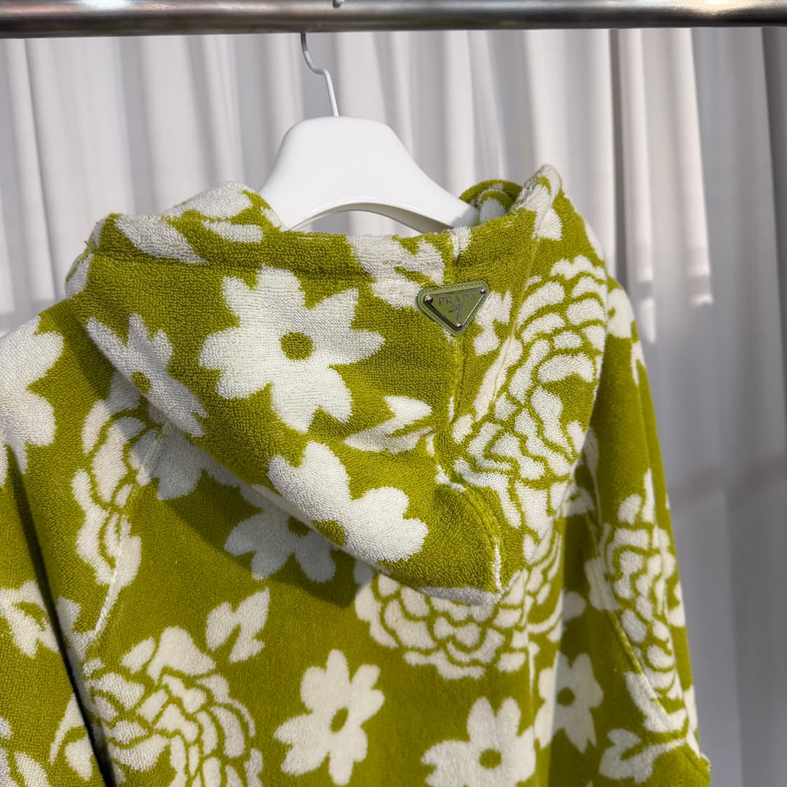 (105) 프라다 플라워 테리 삼각로고 후드티 상품이미지4