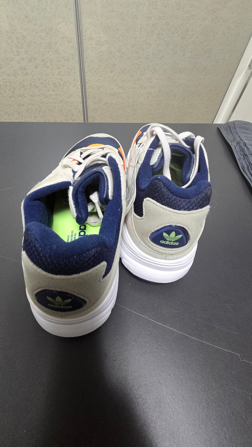 Adidas  상품이미지3