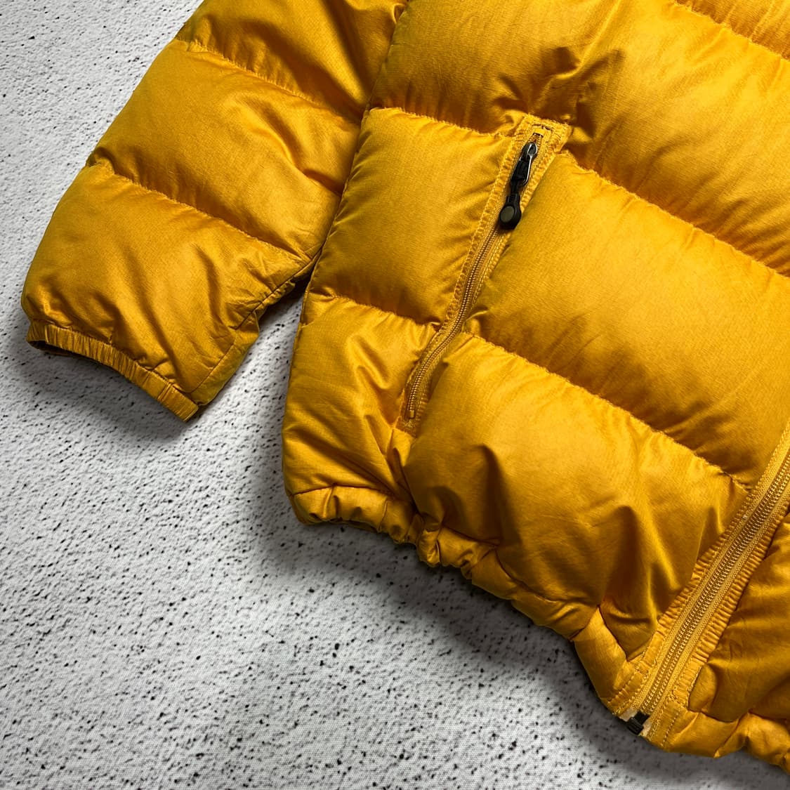 Vintage 00's Patagonia Goose Down Jacket 상품이미지4