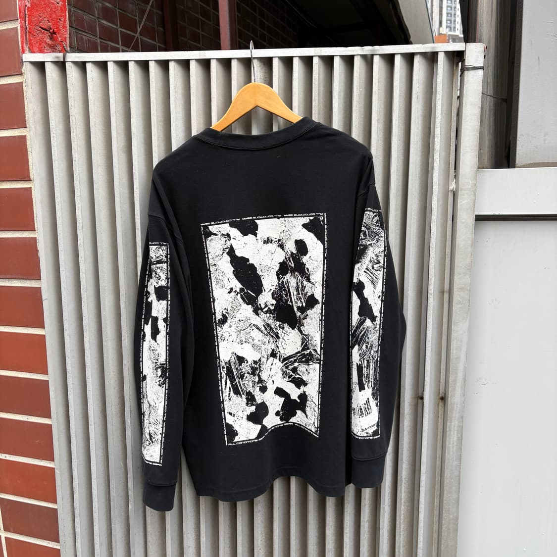 나이키 acg ROCK 롱슬리브 상품이미지3