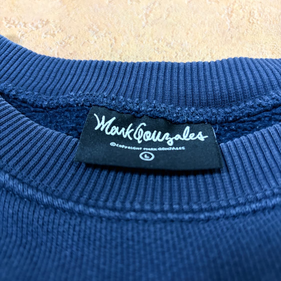 마크곤잘레스X챔스 기모 맨투맨 상품이미지2