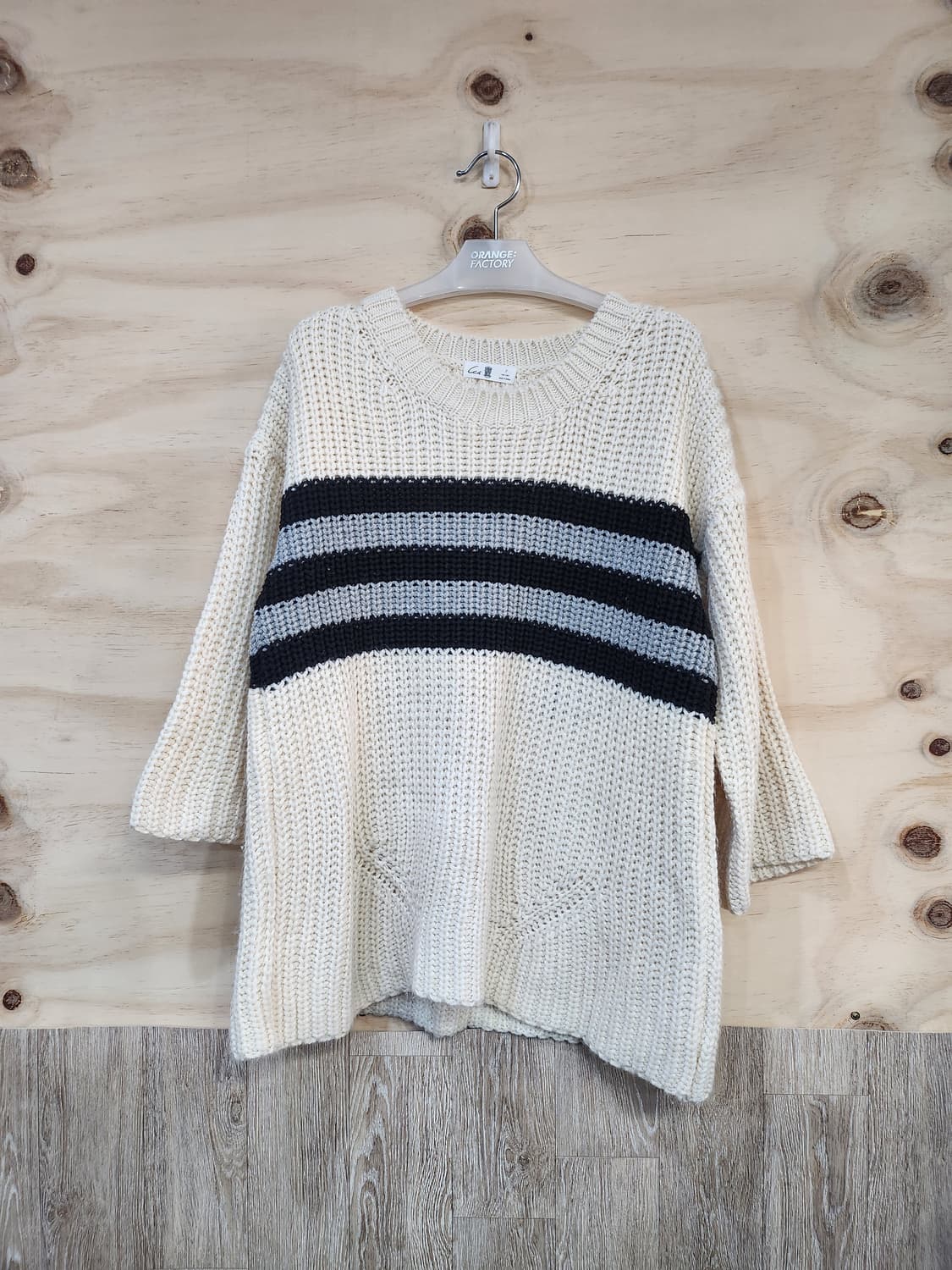 1054) 7부 스트라이프 루즈핏 니트 상품이미지1