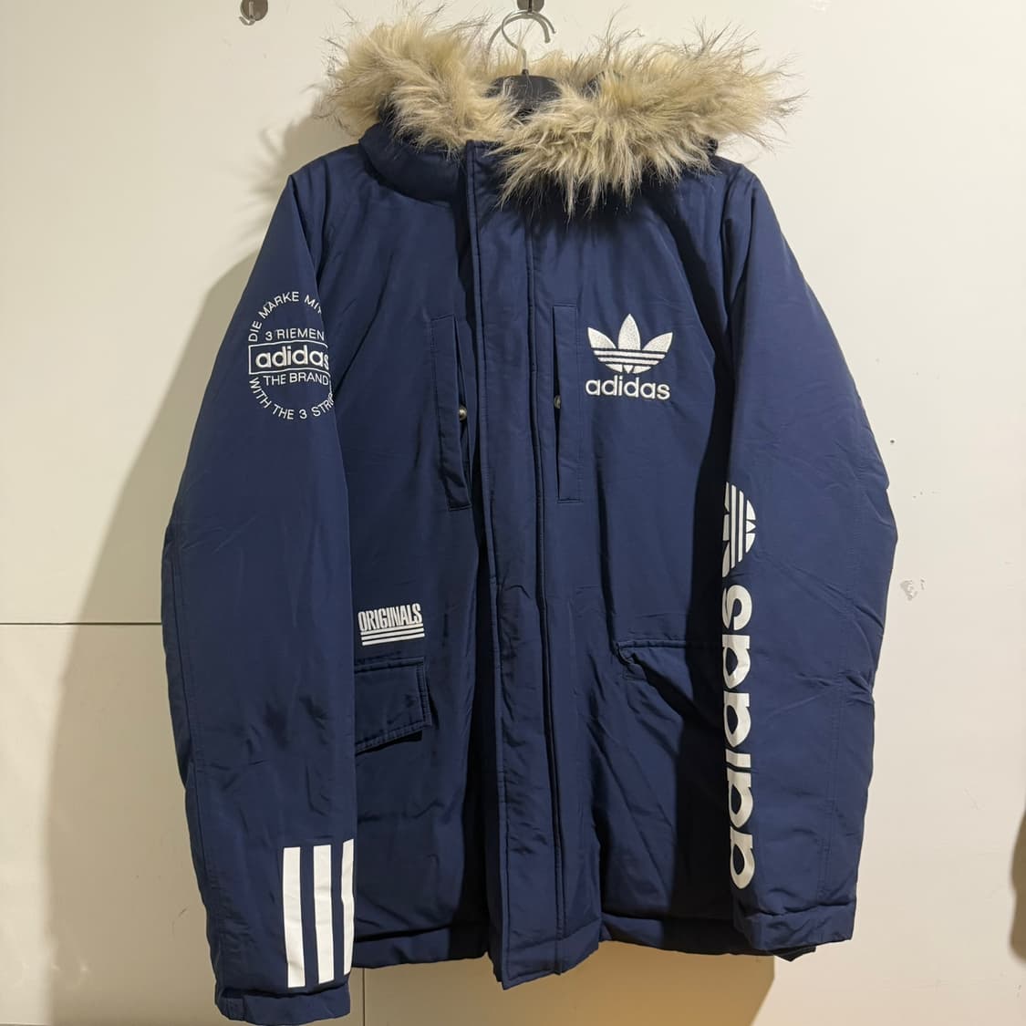 아디다스 패딩 자켓 상품이미지1