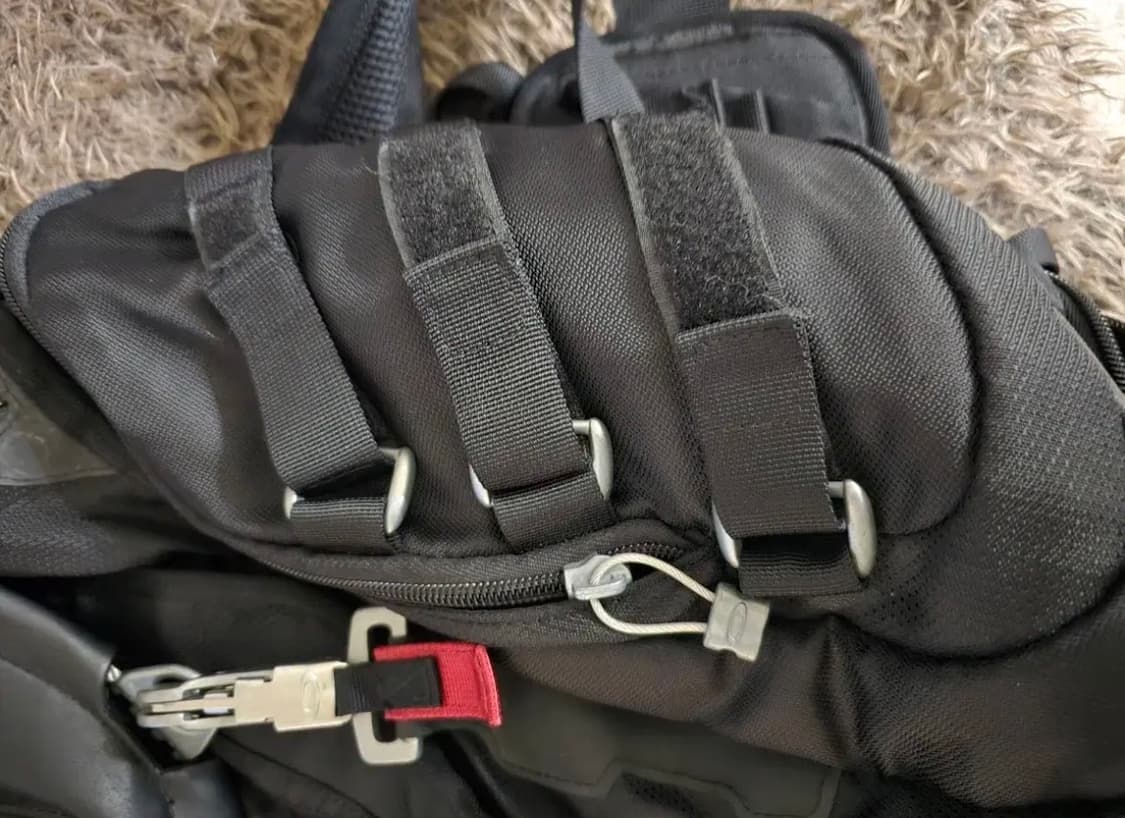 오클리  키친싱크 테크니컬 백팩 상품이미지6