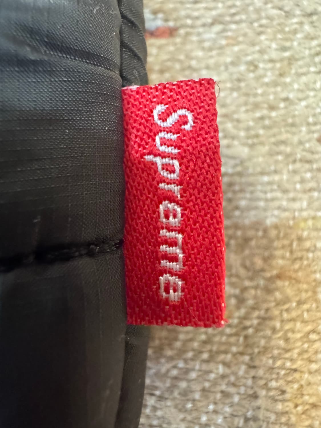 [OS] 슈프림 퍼퍼 넥 파우치 블랙 - 22FW 상품이미지4