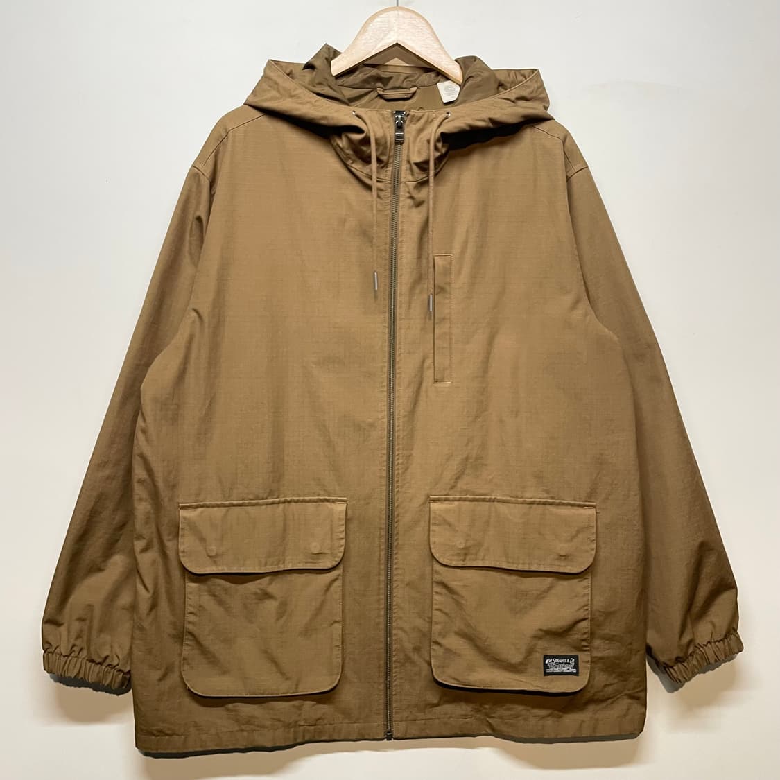 리바이스 오버핏 바람막이 상품이미지1