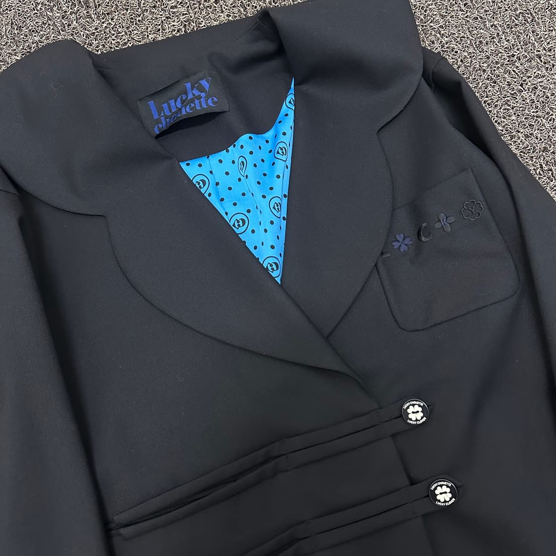 럭키슈에뜨 여성 울 자켓 블랙 36사이즈 상품이미지2