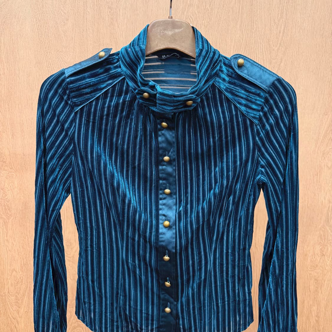 빈티지 하이넥 스트라이프 자켓 벨벳 어깨 견장 디테일 레귤러핏 그린 상품이미지4