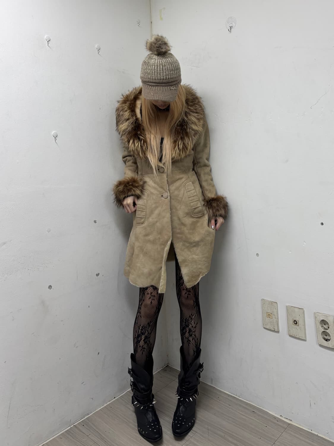 Brown Fur Trimming Long Jacket 상품이미지3