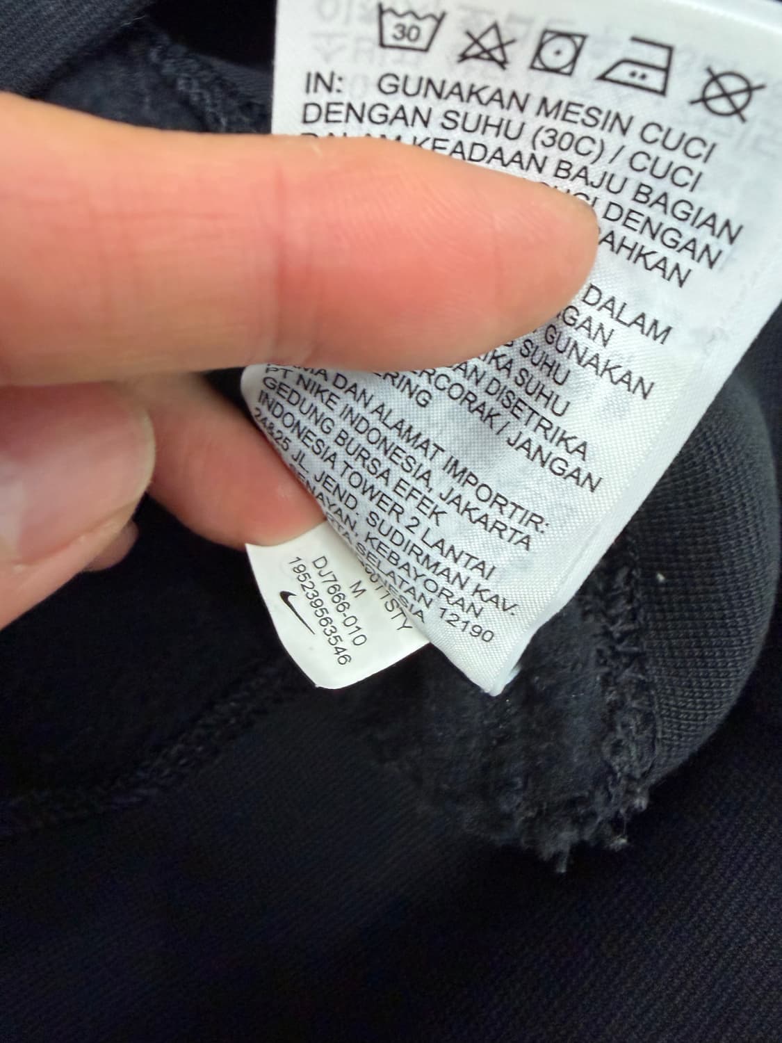 정품) 나이키 여성 오버 크롭핏 블랙 맨투맨 티셔츠 M 상품이미지7