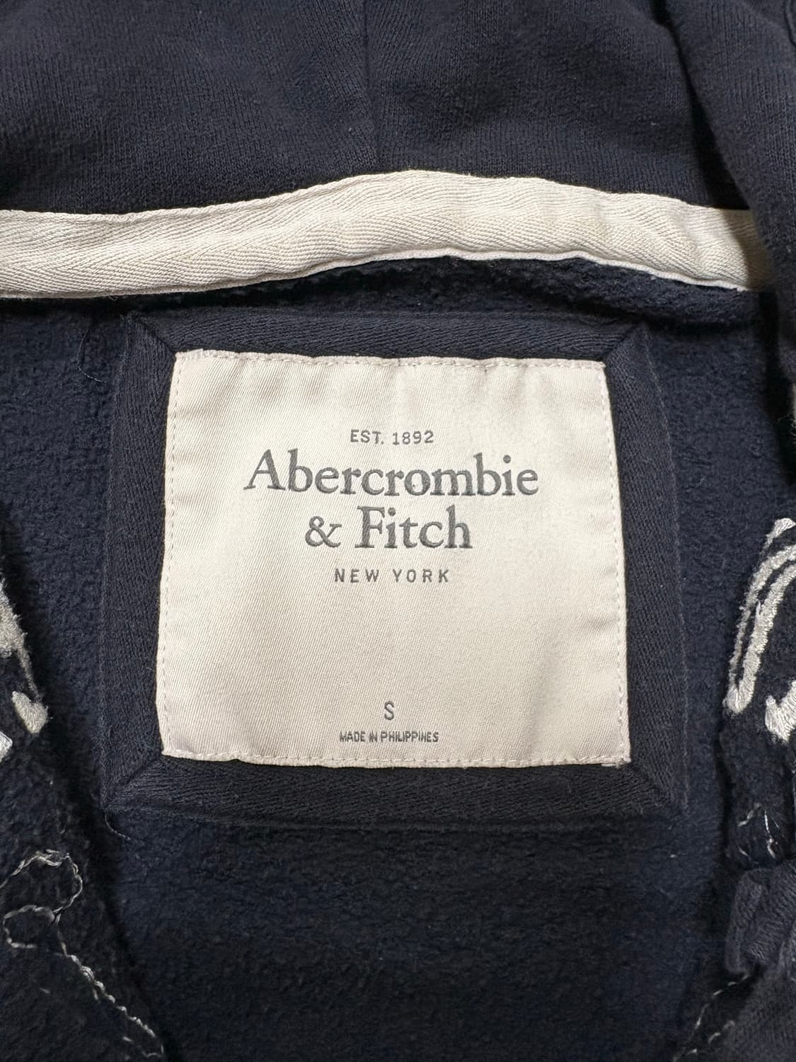 아베크롬비 딱붙핏 후드집업 네이비 s 상품이미지2