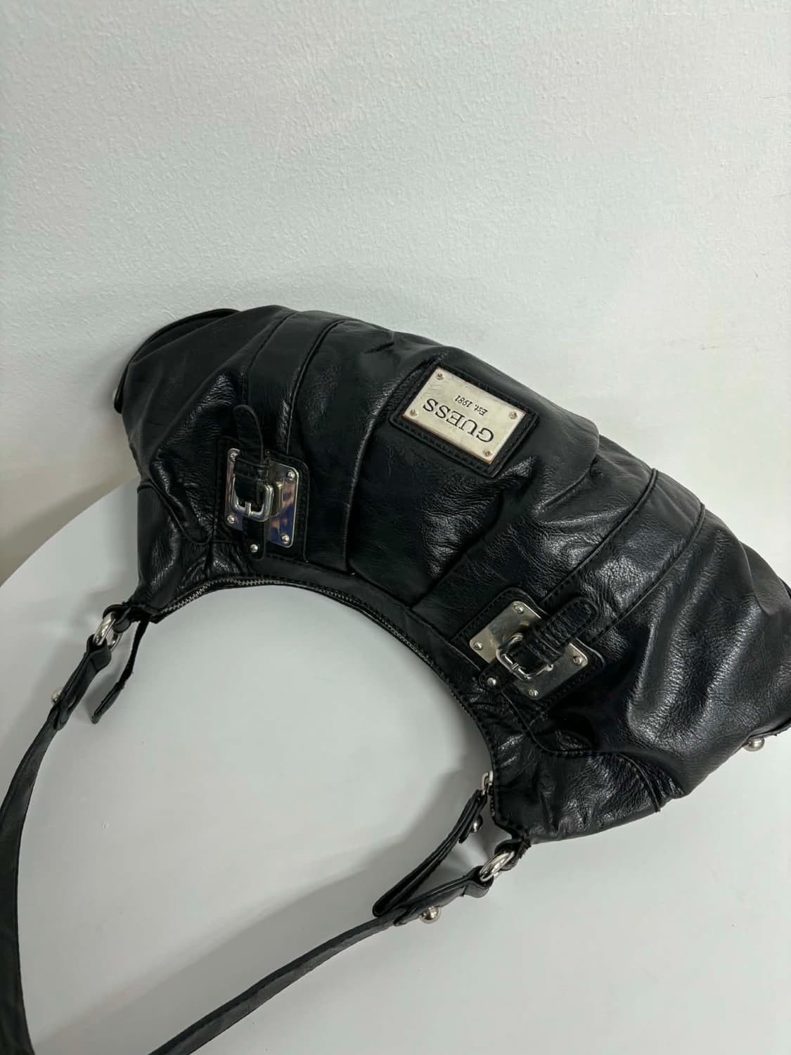 Guess 게스 빈티지 블랙 호보 토트백 숄더백 상품이미지6
