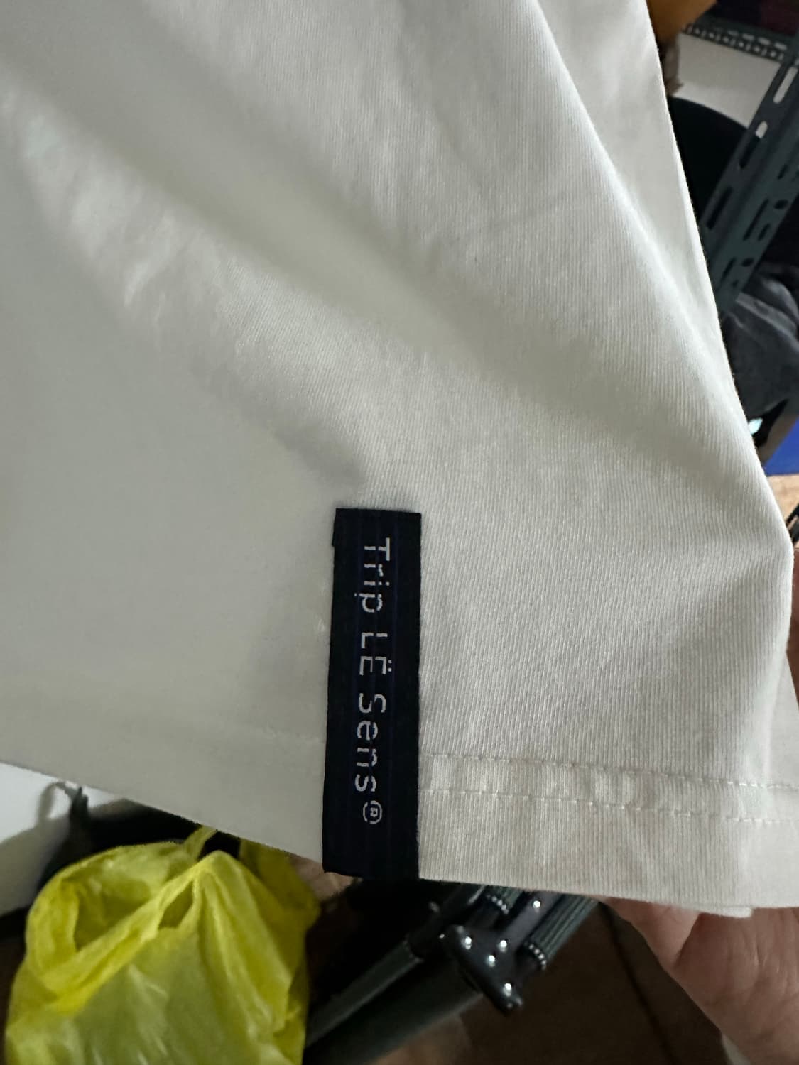 트립르센스 프린팅 반팔티 L 새상품 상품이미지5