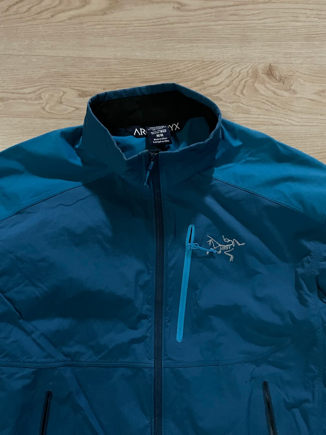 아크테릭스 바람막이 상품이미지3