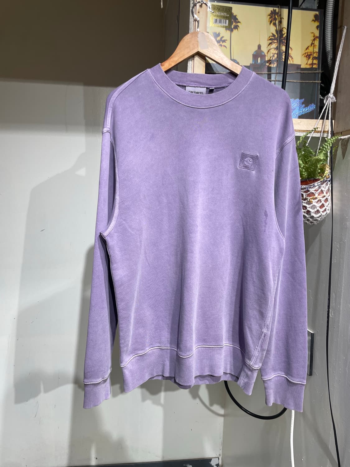 칼하트 피그먼트 퍼플 스웻셔츠 상품이미지2