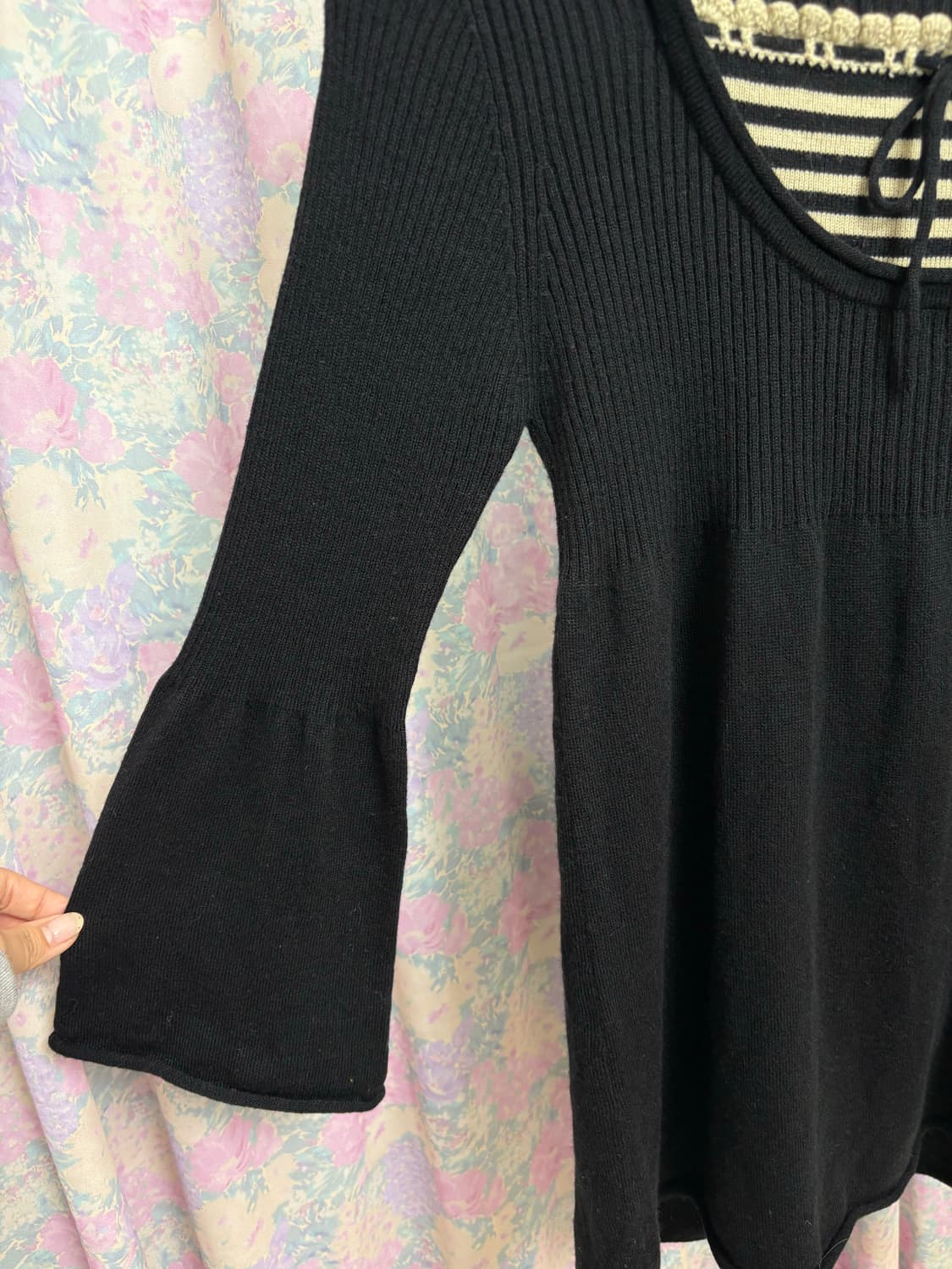 블랙 스트라이프 포인트 니트 상품이미지8