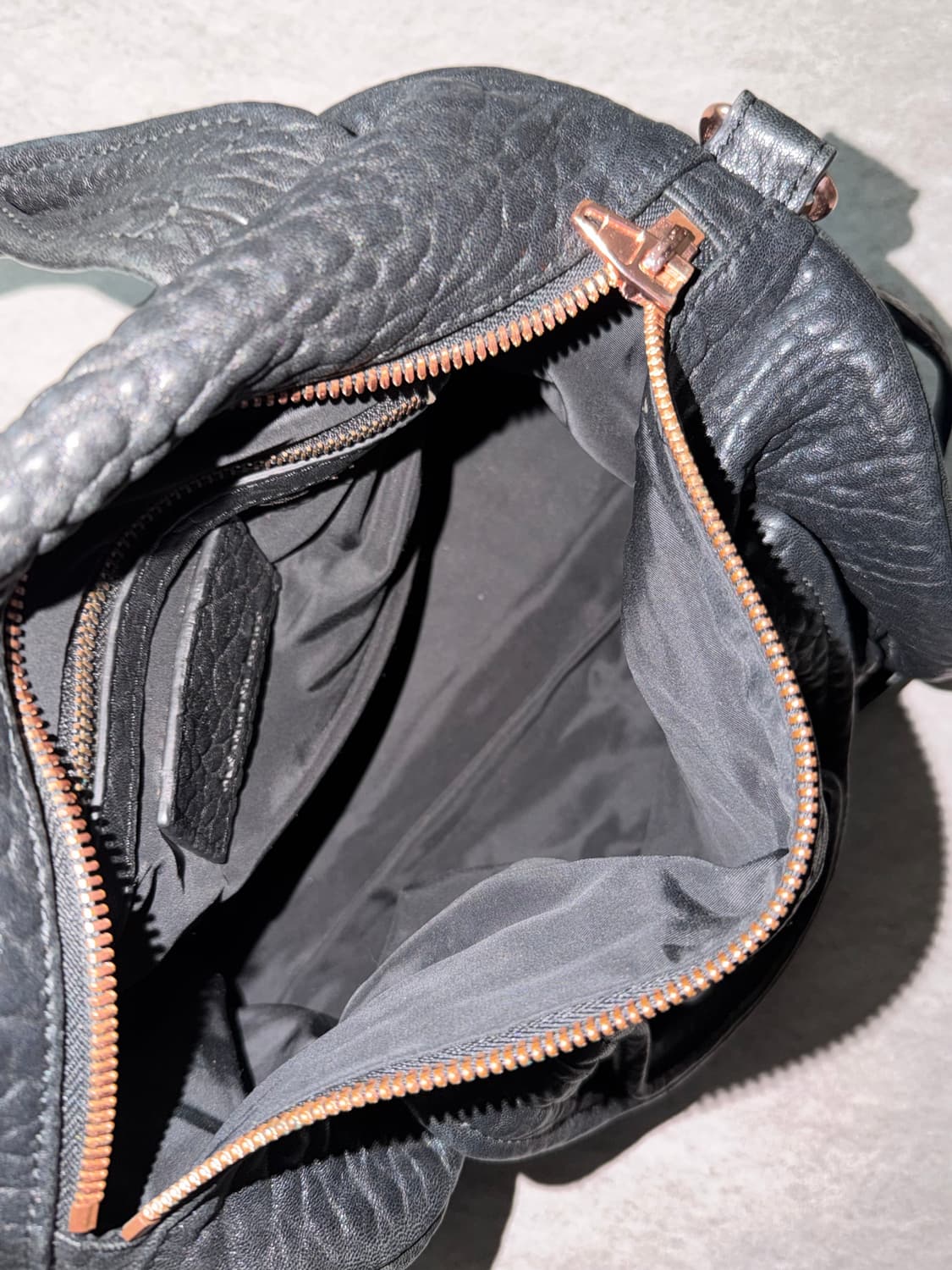 알렉산더왕 총알숄더백 상품이미지8