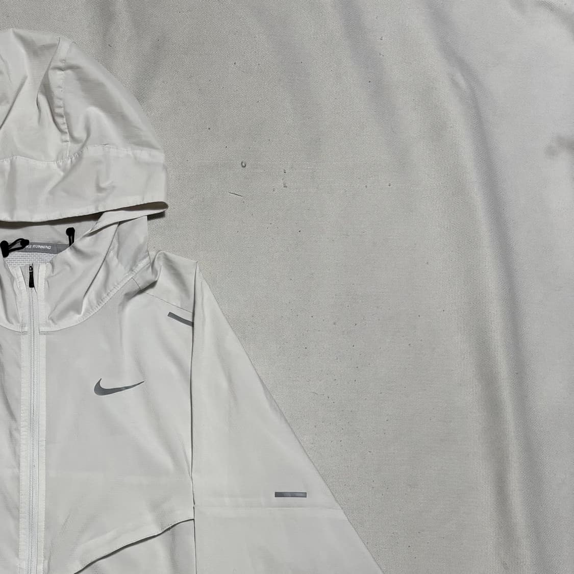 XL 나이키 화이트 윈드러너 바람막이 상품이미지1