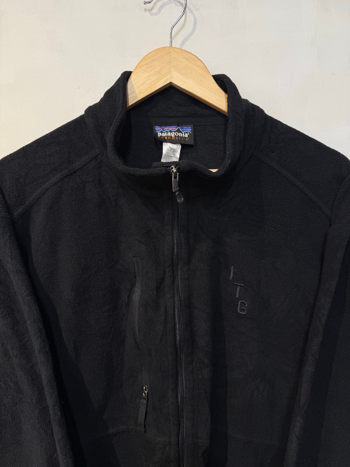파타고니아 블랙 플리스 집업 상품이미지2