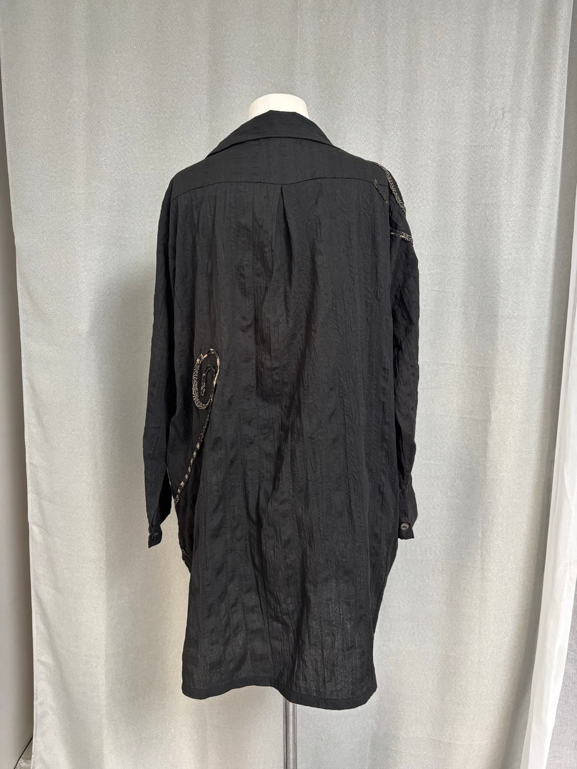 돌돌 파이핑 포인트 오버사이즈 셔츠 상품이미지9