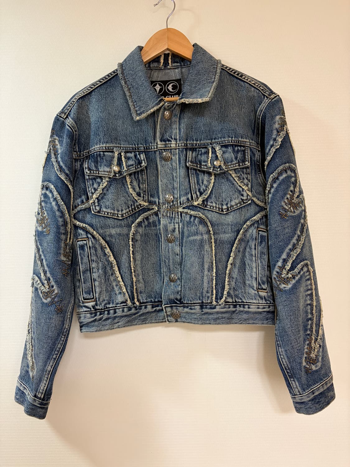 (M)떠그클럽 트라이벌 자켓 M 팝니다. 상품이미지2