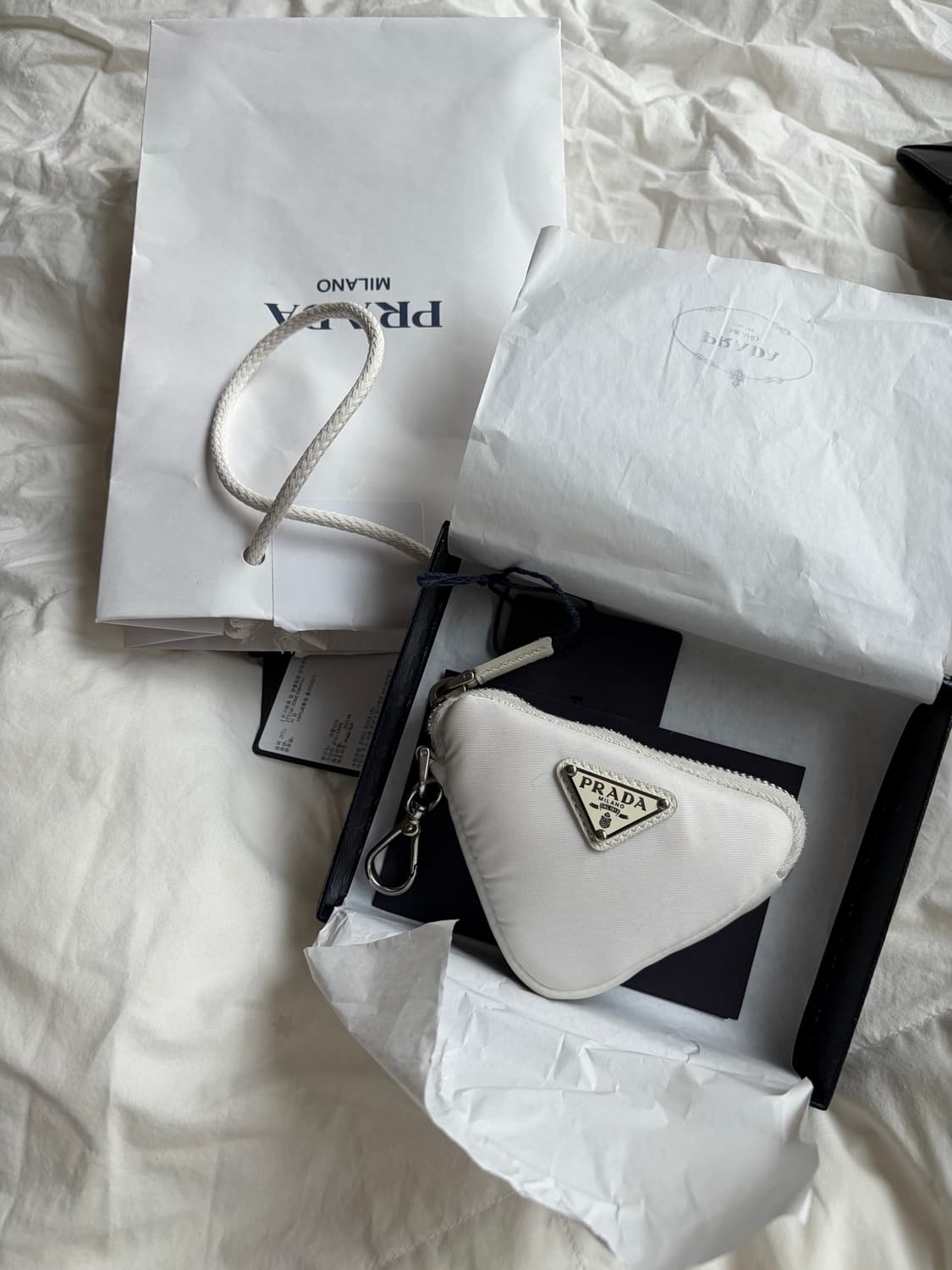 [FREE] PRADA 프라다 / 파우치 목걸이 키링 화이트 상품이미지1