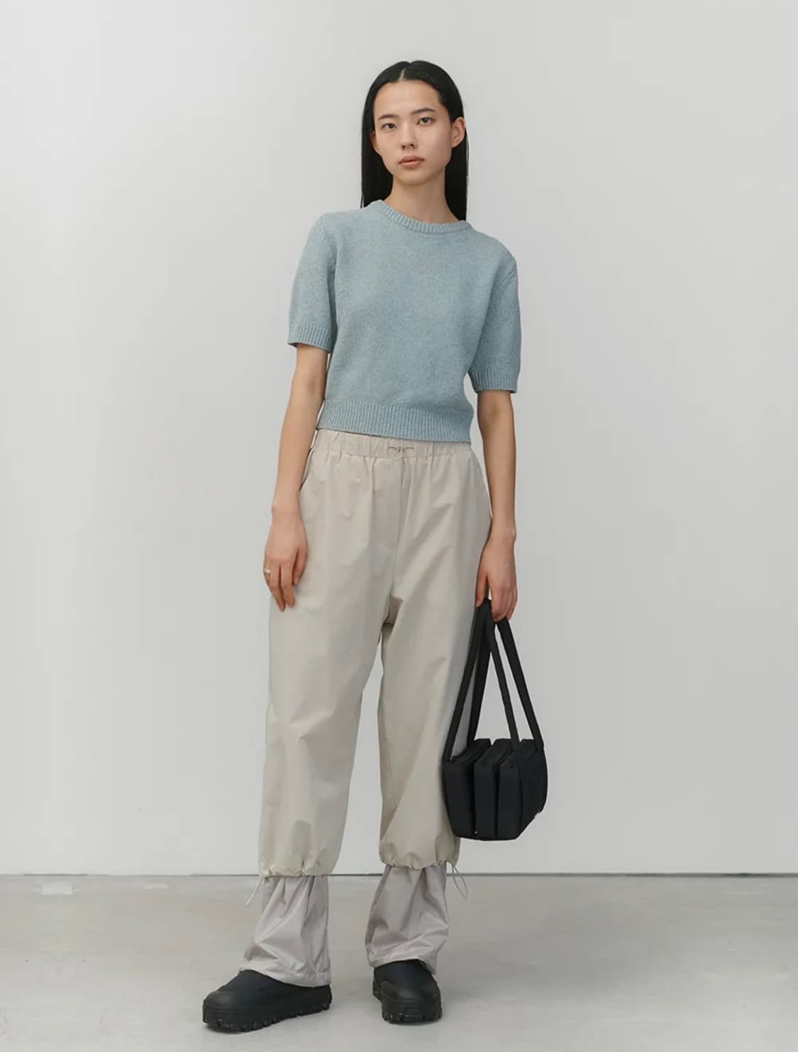 아모멘토 패디드 백 상품이미지2