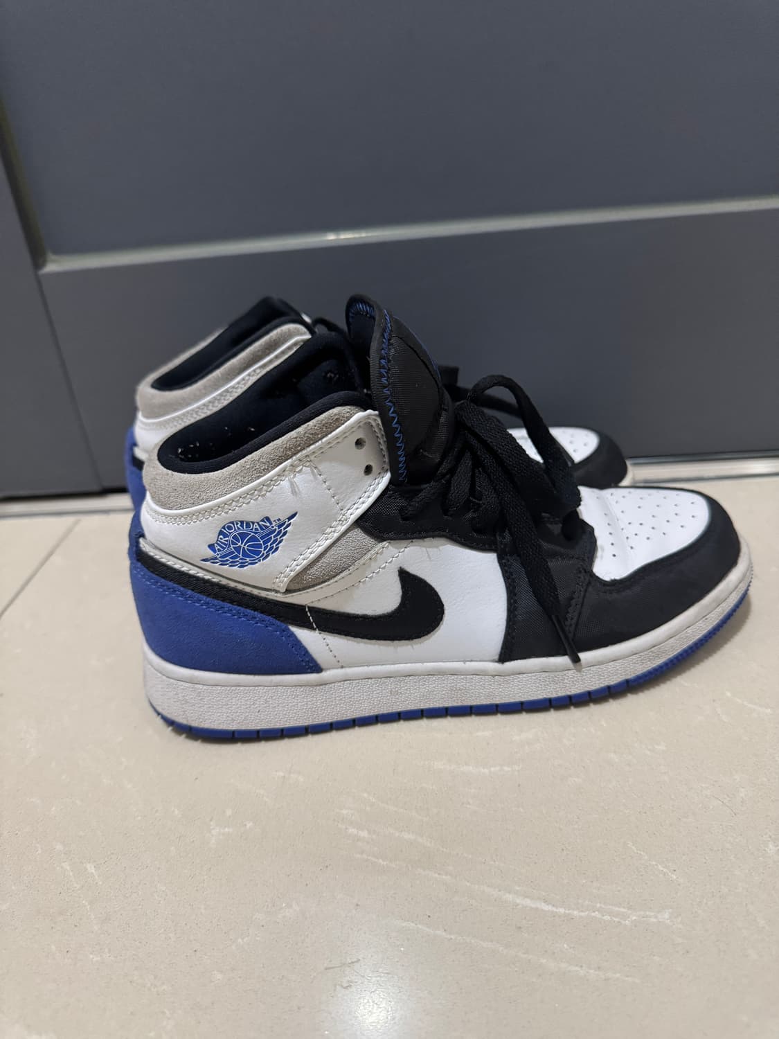 조던 미드 하이퍼로얄 블루 235 상품이미지1