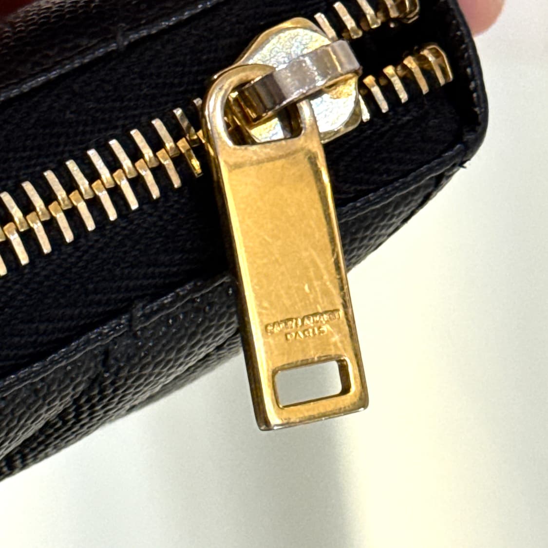 입생로랑 지퍼돌이 컴팩트 장지갑 상품이미지6