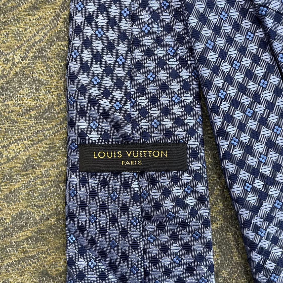 루이비통 플라워 체크 실크 넥타이 하이엔드 명품 타이 상품이미지3