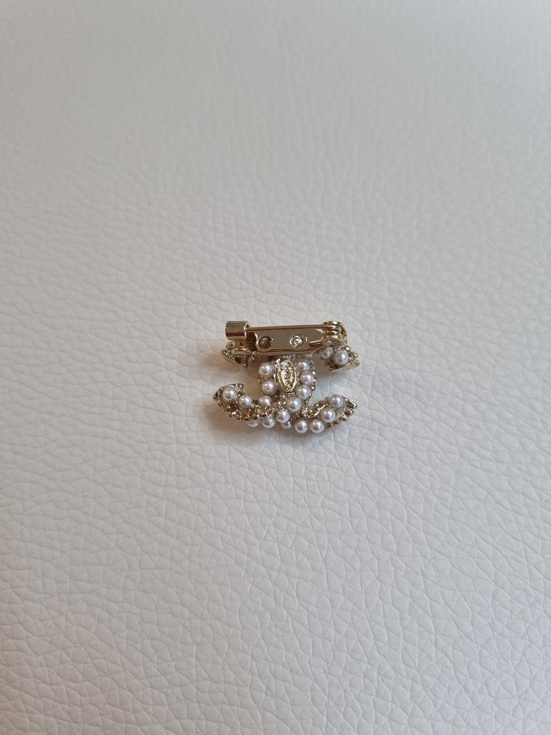 샤넬 꼬임진주 금장 미니 브로치 업사이클링 상품이미지7