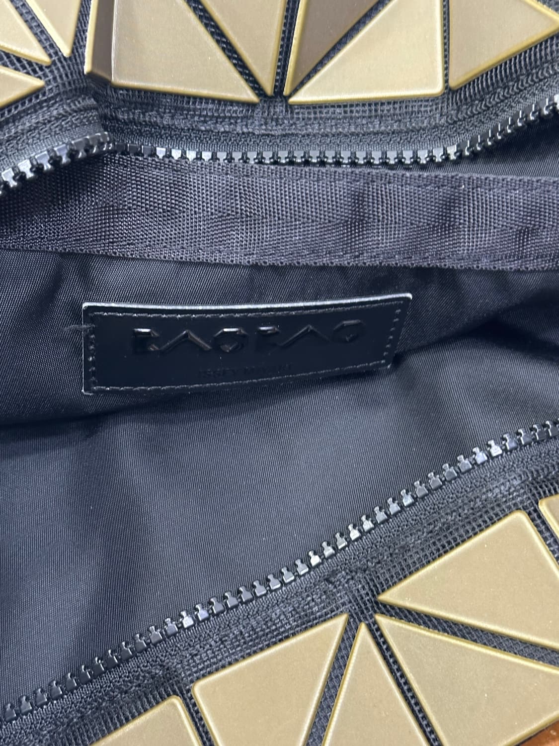 바오바오 이세이미야케 숄더백 상품이미지7