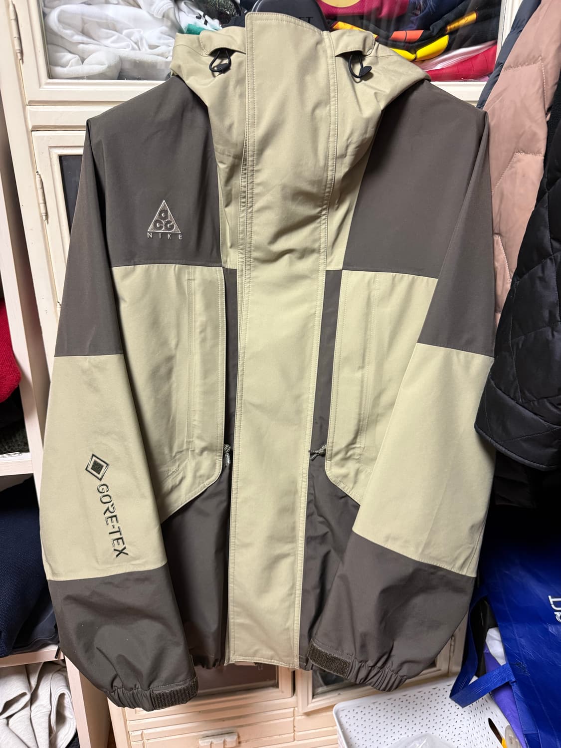 택없는 새제품 나이키 acg 고어텍스 자켓 아시아L(105) 상품이미지2