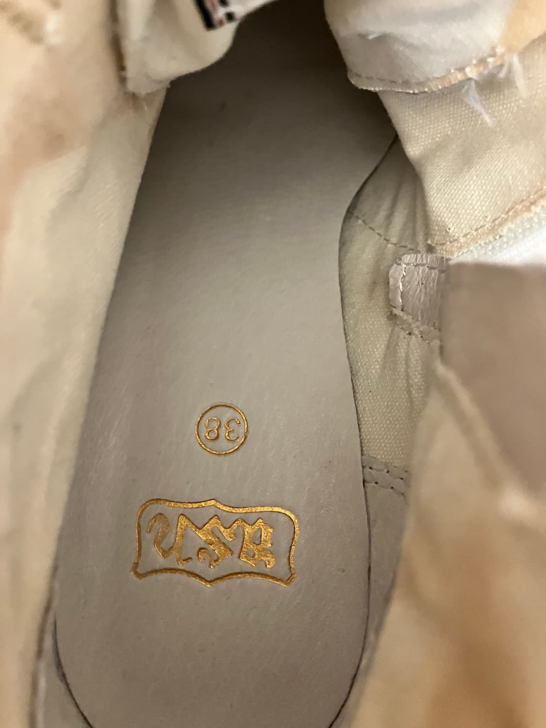 Ash 아쉬 애쉬 한정판 버클 웨지힐 운동화 가죽재질 상품이미지5