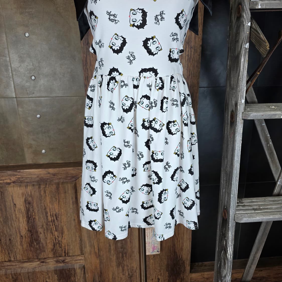 베티붑 CUT OUT 미니원피스 상품이미지3