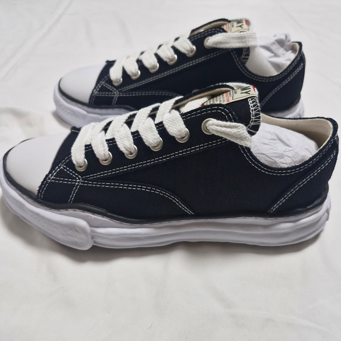 메종 미하라 야스히로 피터슨 OG 솔 캔버스 로우 스니커즈 블랙 상품이미지2