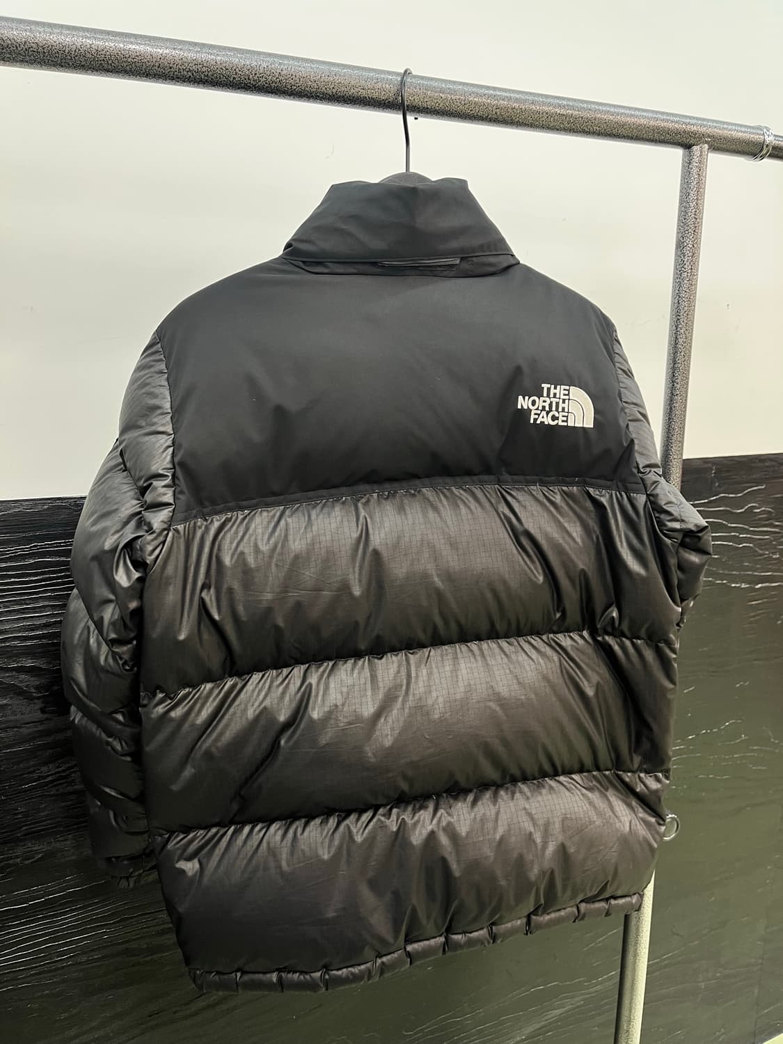 노스페이스 화이트라벨 눕시 유광 블랙 S 상품이미지3