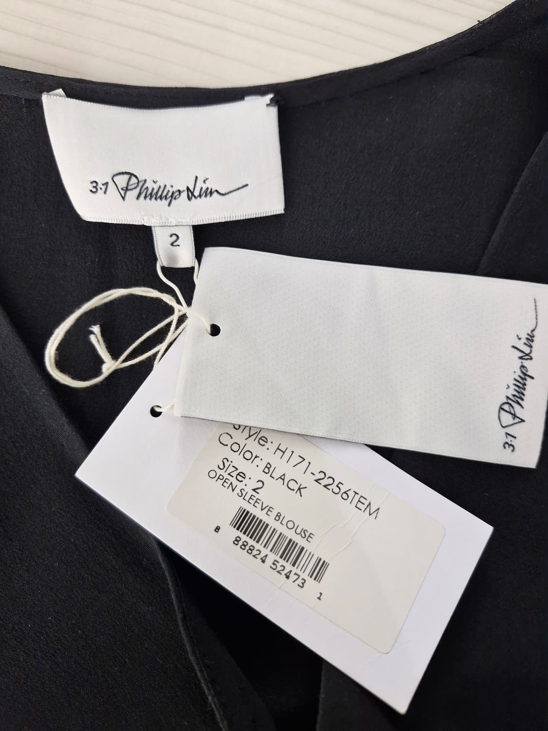 [새상품]3.1필립림 오픈 슬리브 실크 블라우스 상품이미지5