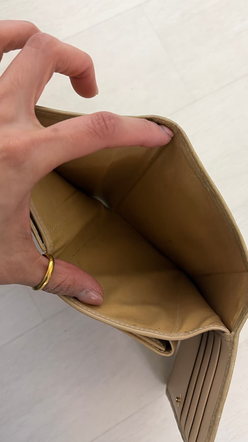 비비안웨스트 우드 겨자색 반지갑 정품  상품이미지4