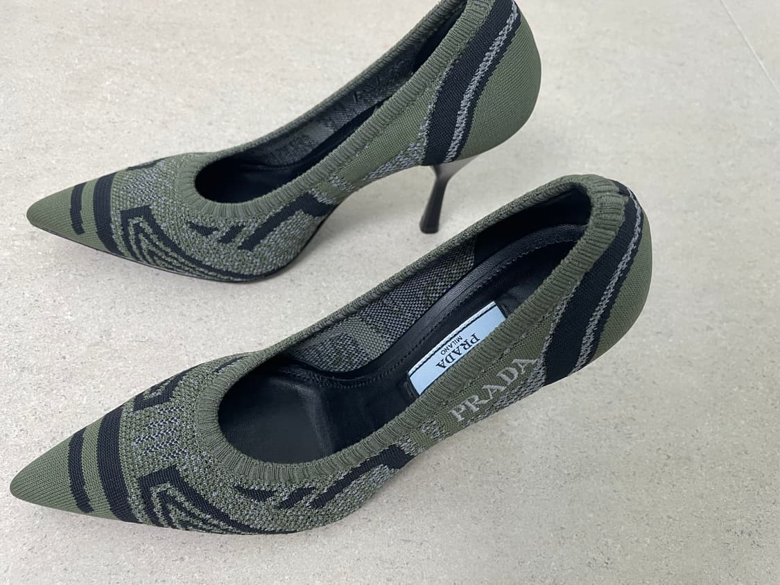 프라다 펌프스 상품이미지2