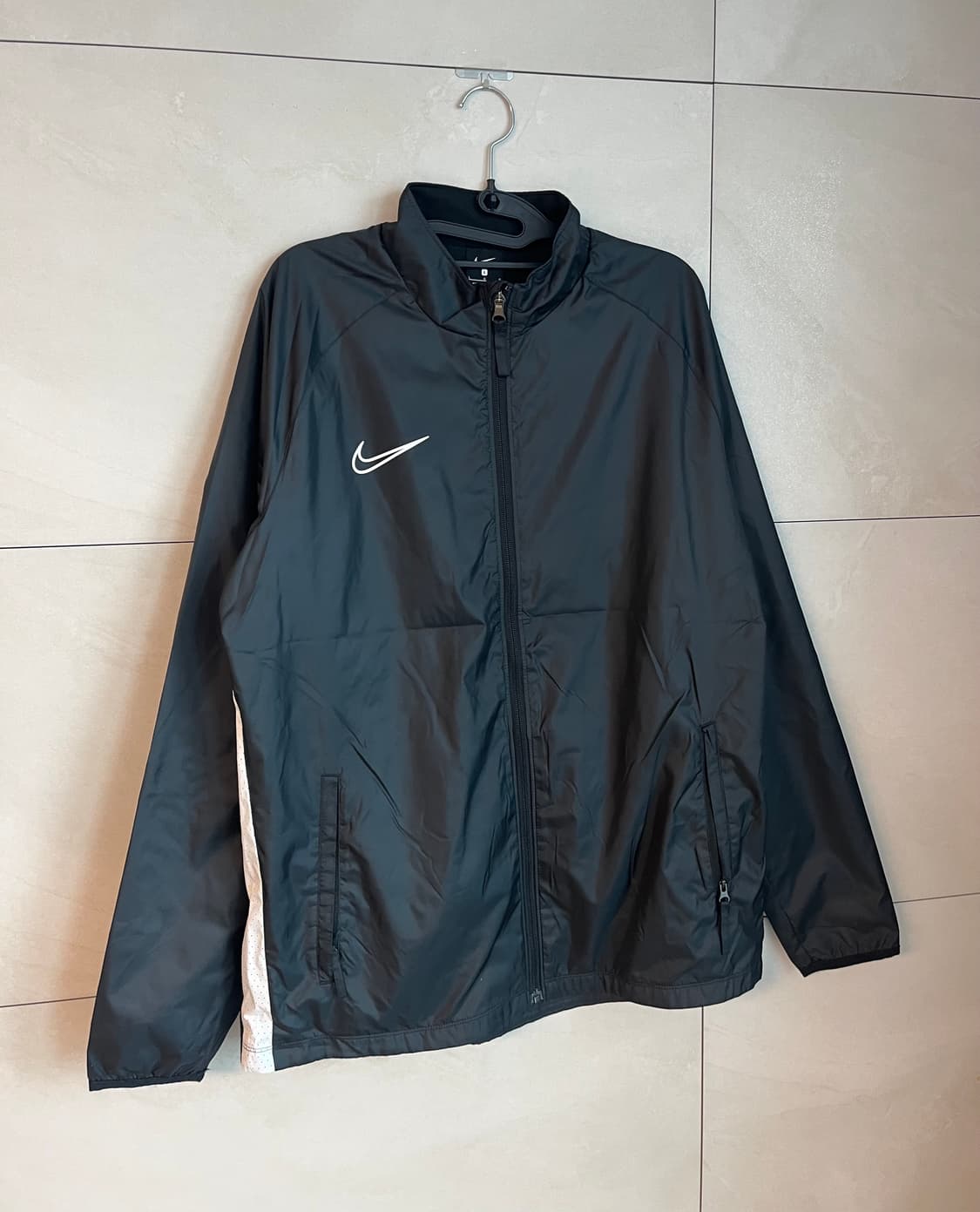 나이키 바람막이 블랙 (L size)  상품이미지2
