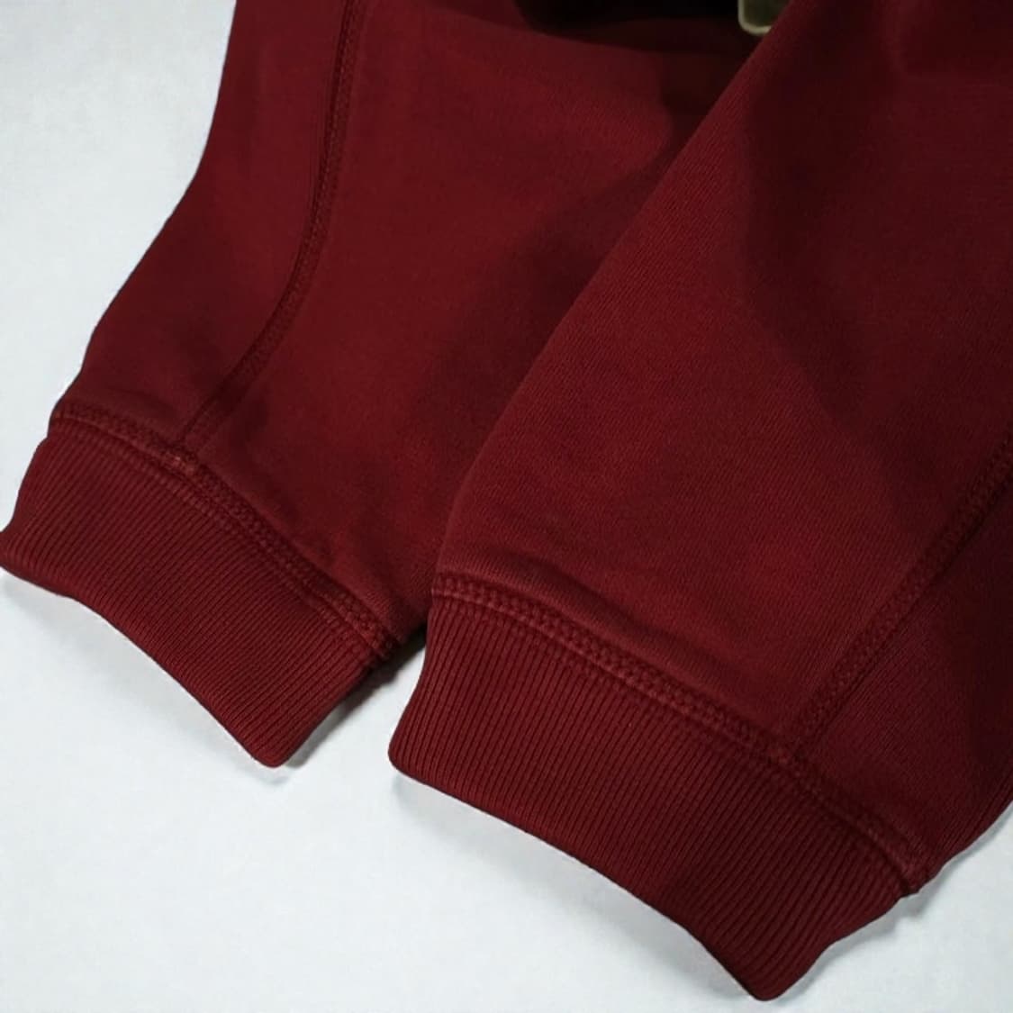 100)스톤아일랜드 하프버튼 맨투맨 워시드레드 상품이미지5