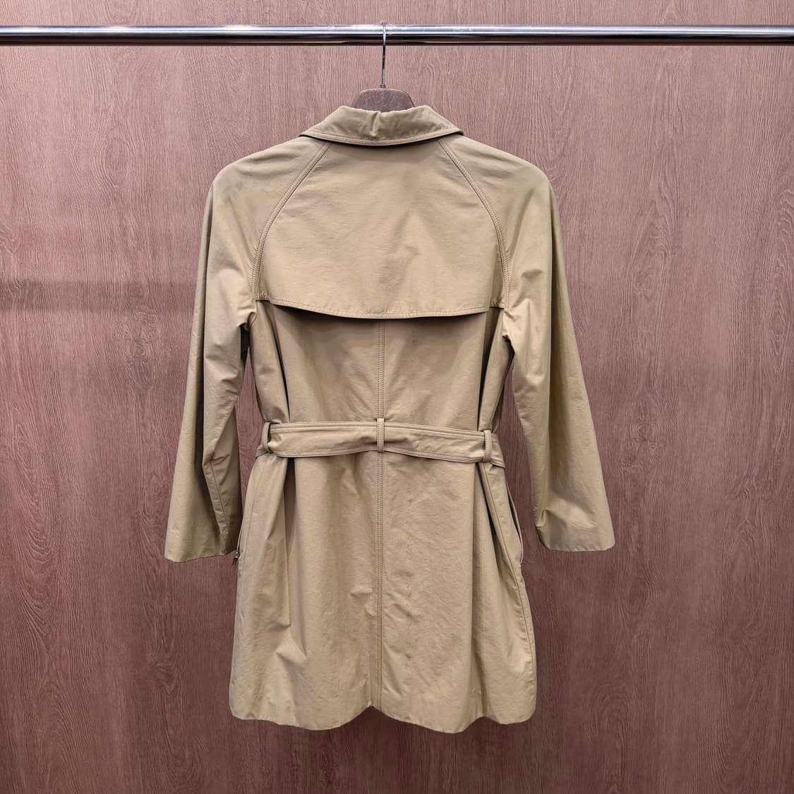 버버리 트렌치 코트 더블 브레스티드 벨트 디테일 레귤러핏 베이지 상품이미지3
