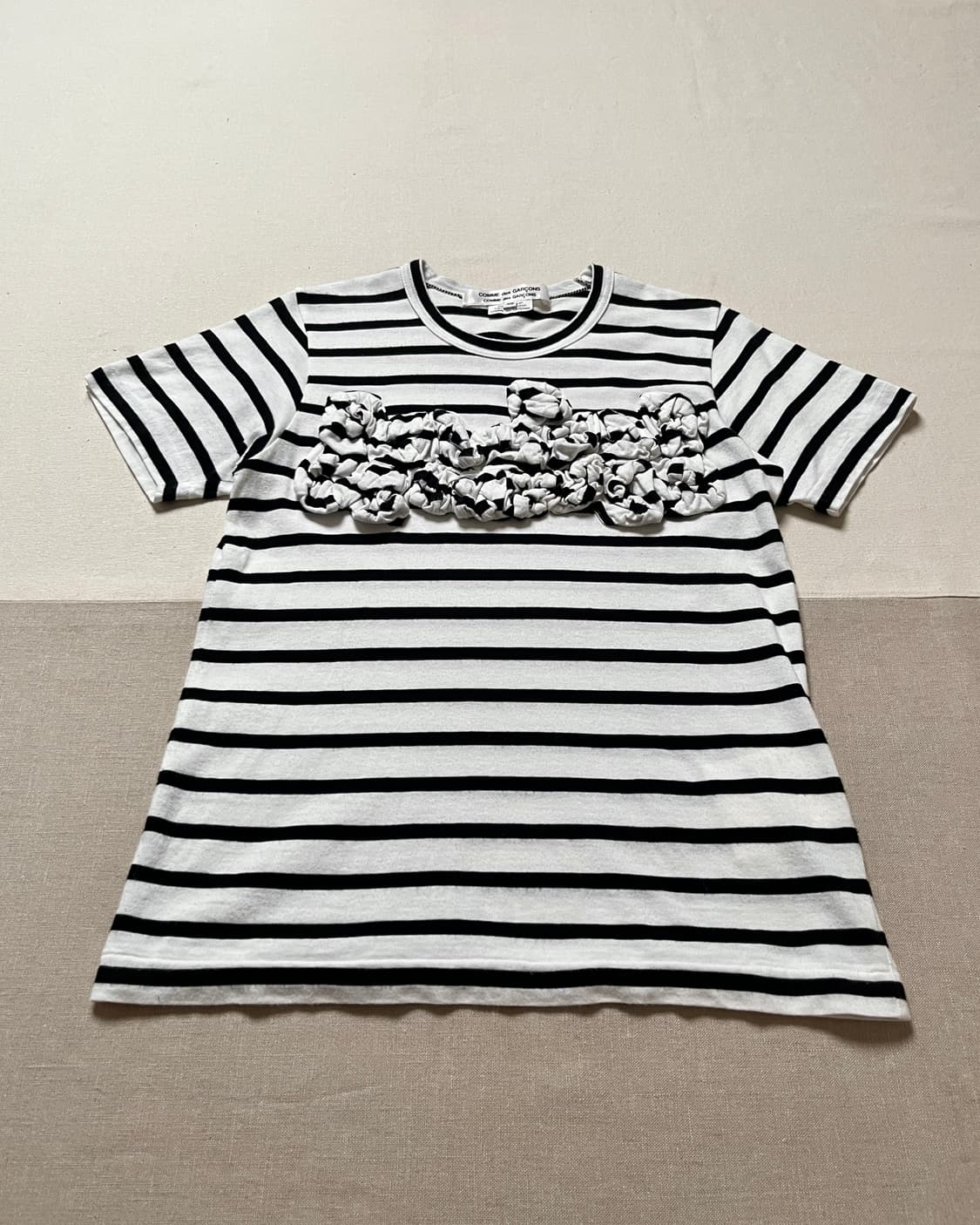 꼼데가르송 스트라이프 프릴 티셔츠 comme des garcons 상품이미지3