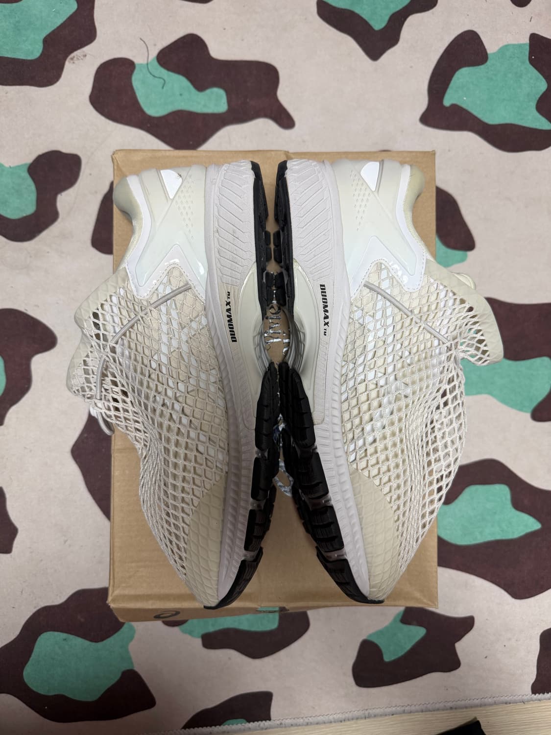 비비안웨스트우드 아식스 젤카야노 상품이미지4