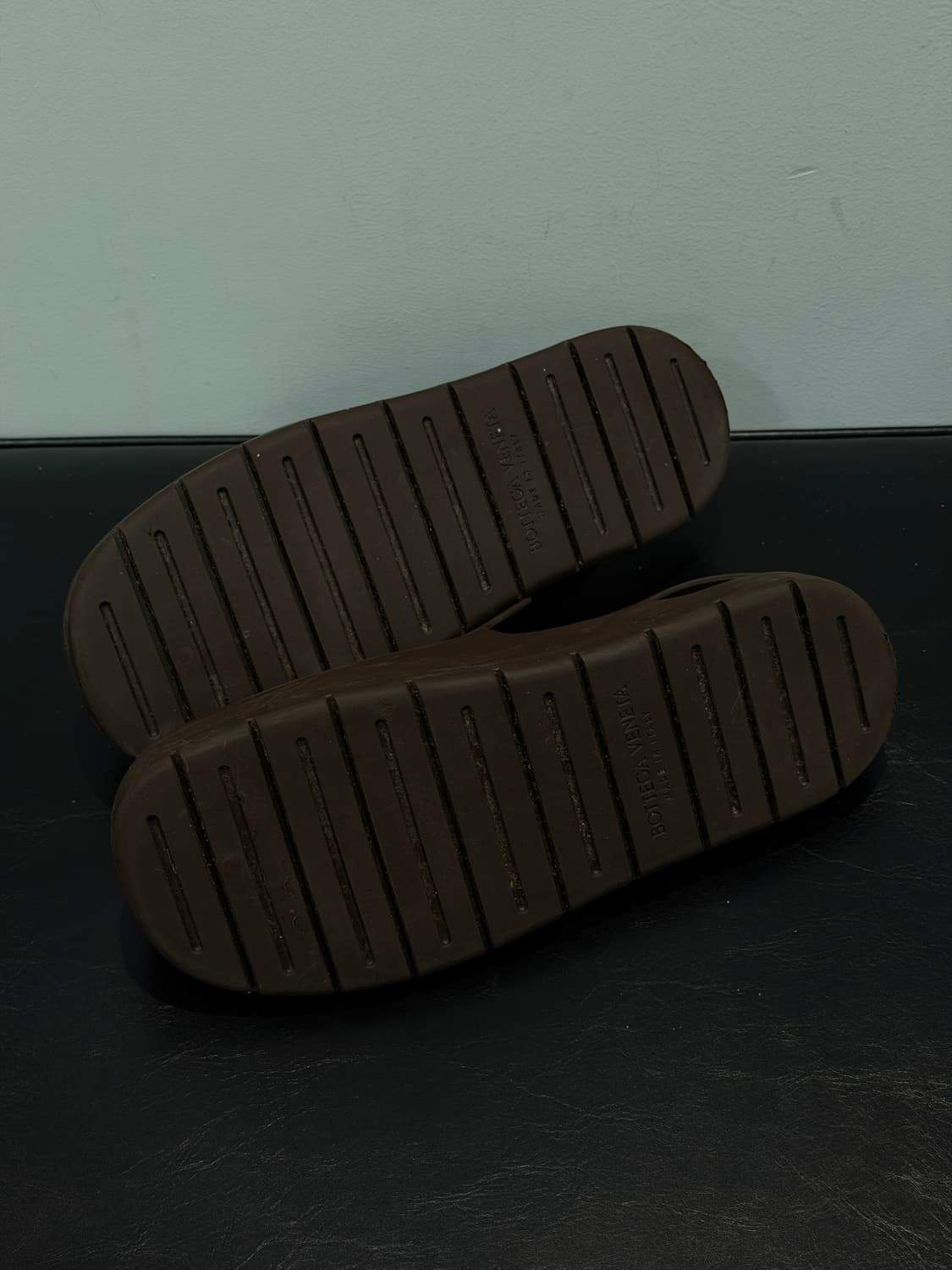 보테가 베네타 퍼들 샌들 캠핑290(44) 상품이미지3